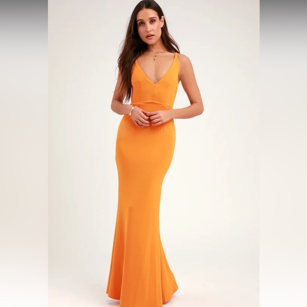 Lulu’s Melora Orange Sleeveless Maxi Dress Size Medium NWT